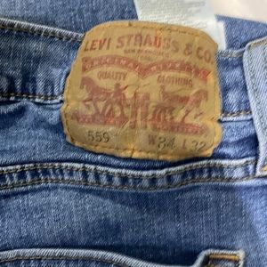 Men’s Levis’s 559 34x32